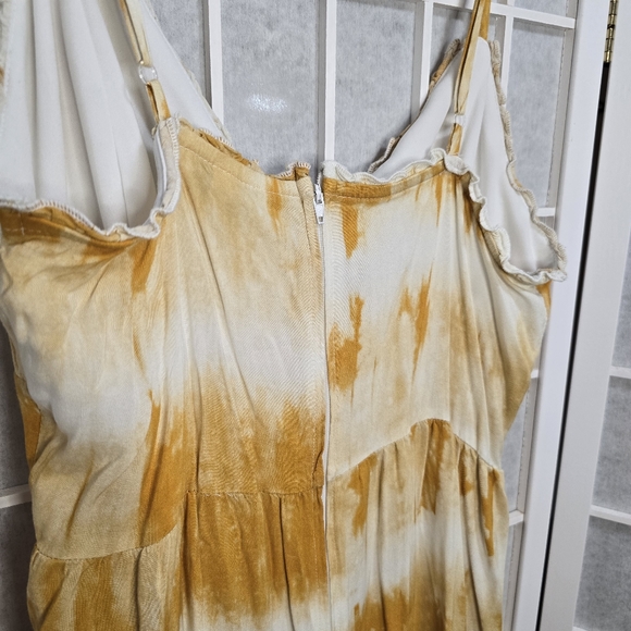 Speechless tie dye mini summer dressAdjustable straps - Picture 2 of 9